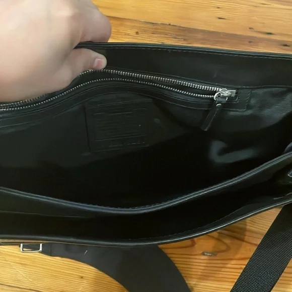 Coach Black Leather Messenger Travel Work Bag